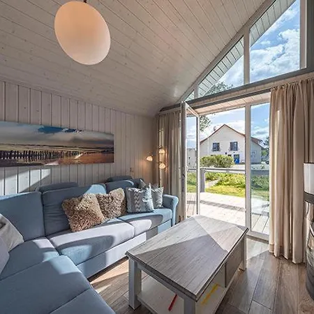 Semesterbostad Seeschwalbe Classic 79 *